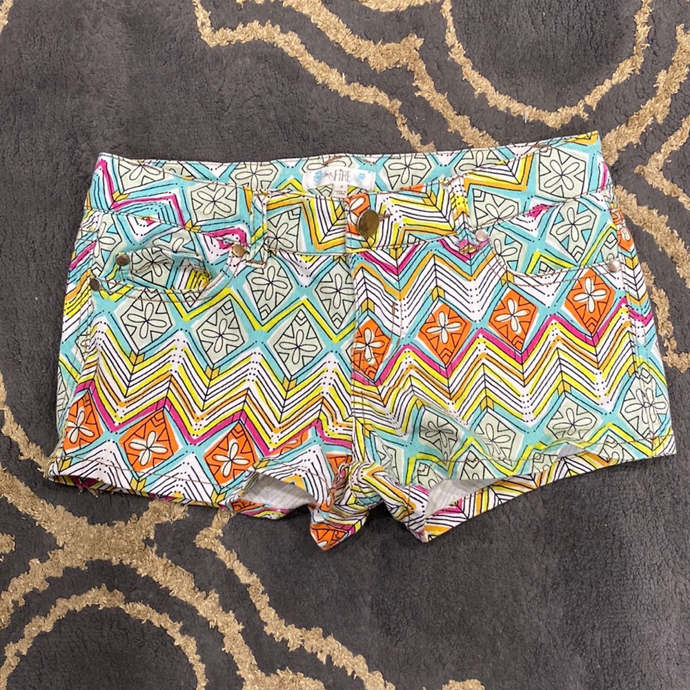 Colorful love fire shorts Aztec short jeans size 3